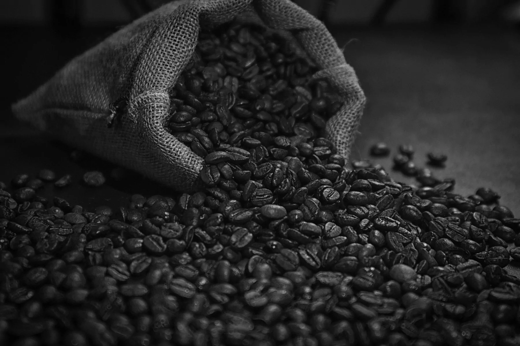 Roasted coffee beans, close